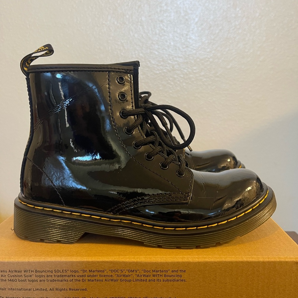 Dr. Marten Youth 1460 Patent Leather Lace Up Boots - Used - Excellent Condition